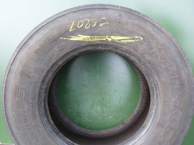 Opona używana 245/70R17,5 Falken RI151