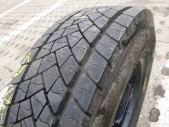 Opona używana 235/75R17,5 Goodyear KMAX D