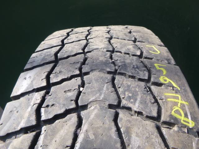 Opona używana 315/80R22,5 Continental BIEŻNIKOWANA