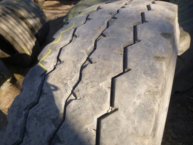 Opona używana 12R22,5 Firestone UT 3000 PLUS