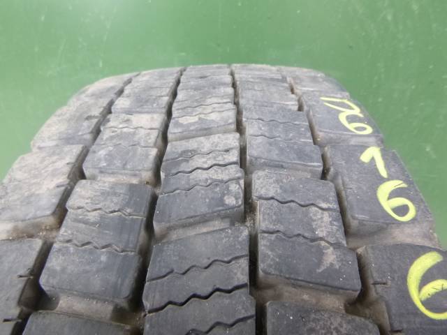 Opona używana 205/75R17,5 Continental Michelin XDE2