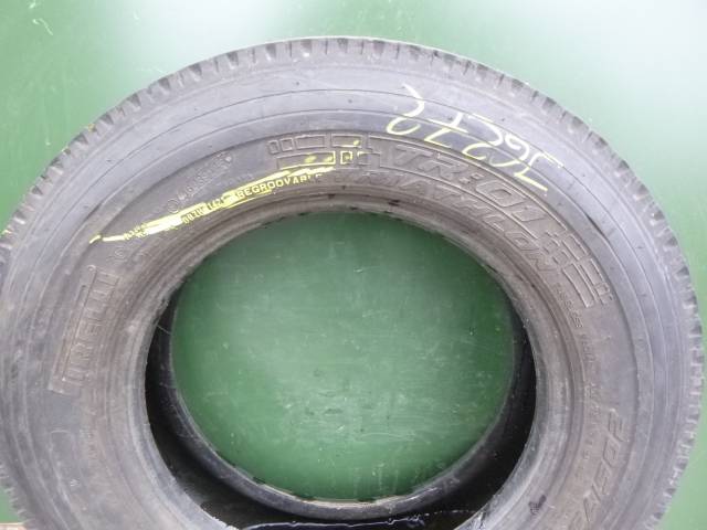 Opona używana 205/75R17,5 Pirelli TR01