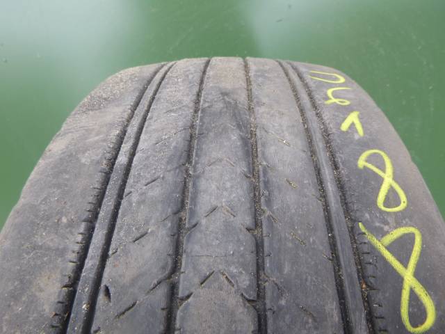 Opona używana 245/70R19,5 Bridgestone R227