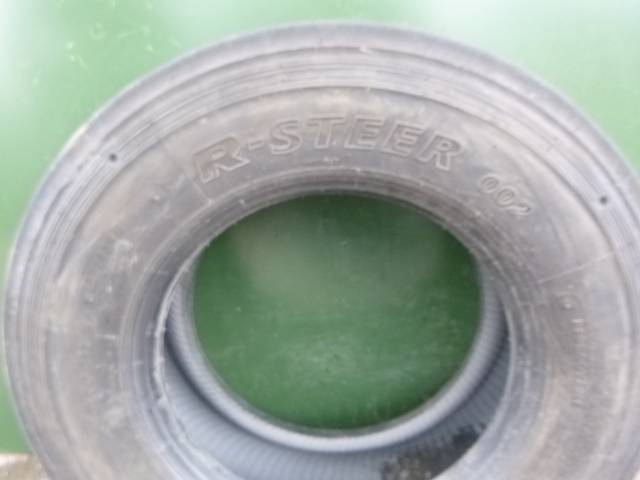 Opona używana 245/70R17,5 Bridgestone R-STEER 002