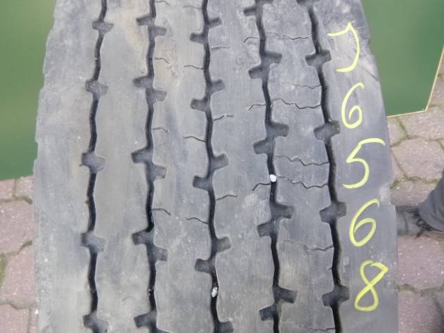 Opona używana 295/80R22,5 Continental BIEŻNIKOWANA