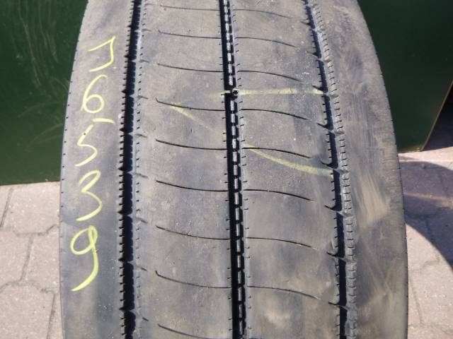 Opona używana 315/70R22,5 Bridgestone H-STEER 002