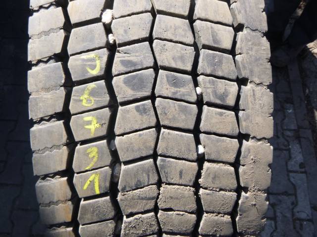 Opona używana 295/80R22,5 Continental HD Hybrid