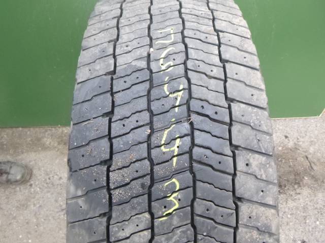 Opona używana 315/70R22,5 Matador MICHELIN X-MULTI D