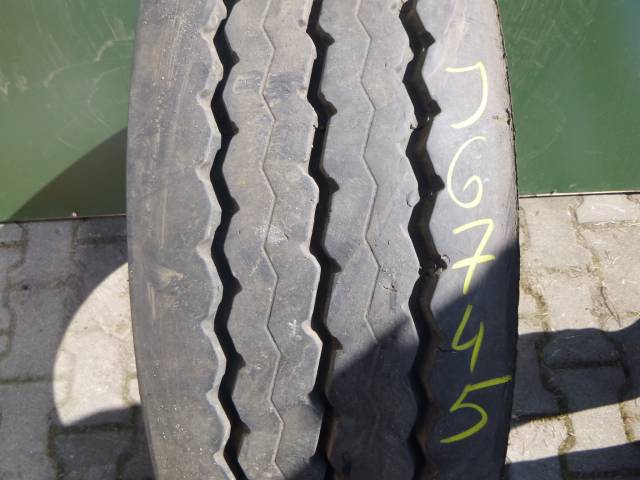 Opona używana 235/75R17,5 Pirelli ST01