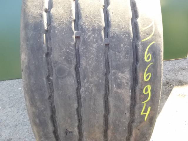 Opona używana 385/55R22,5 Hankook TH31