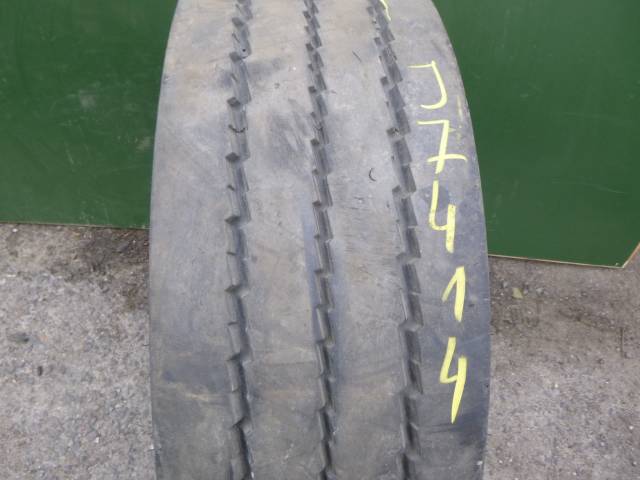 Opona używana 235/75R17,5 Hankook TH22