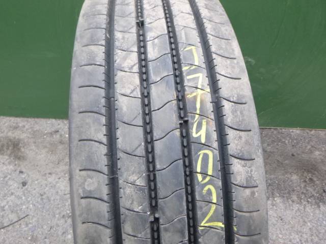 Opona używana 285/70R19,5 Firestone FS411