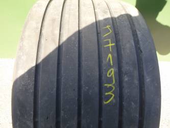 Opona używana 445/45R19,5 Pirelli ST01