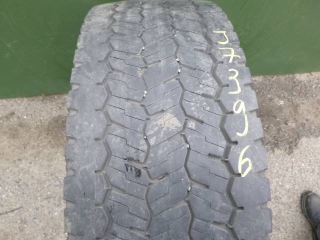 Opona używana 285/70R19,5 Michelin X-MULTI D