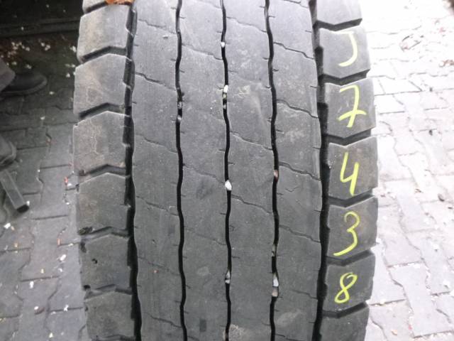 Opona używana 315/70R22,5 Hankook BIEŻNIKOWANA