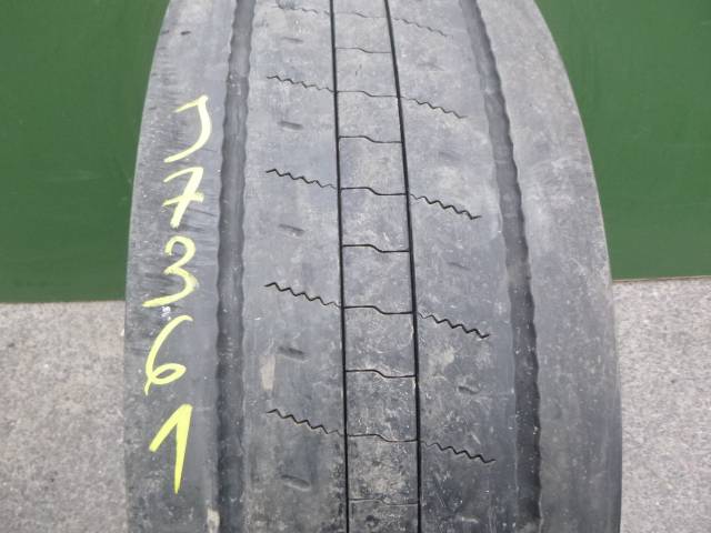 Opona używana 315/70R22,5 Bridgestone R-STEER 002