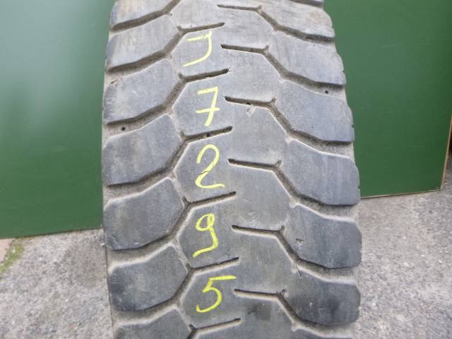 Opona używana 315/80R22,5 Michelin X-WORKS D
