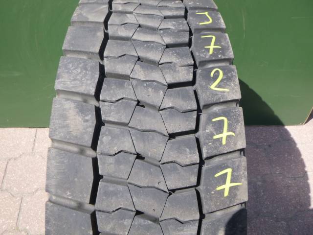 Opona używana 315/70R22,5 Continental BRIDGESTONE R-DRIVE 001