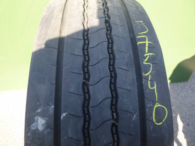 Opona używana 315/70R22,5 Bridgestone R-STEER 001 PLUS