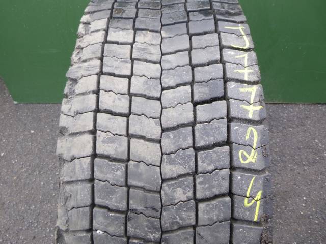 Opona używana 315/80R22,5 Pirelli TR01