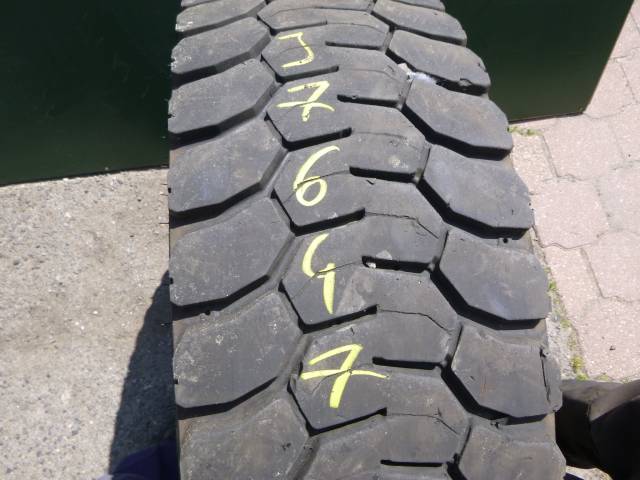 Opona używana 315/80R22,5 Michelin X-WORKS D REMIX