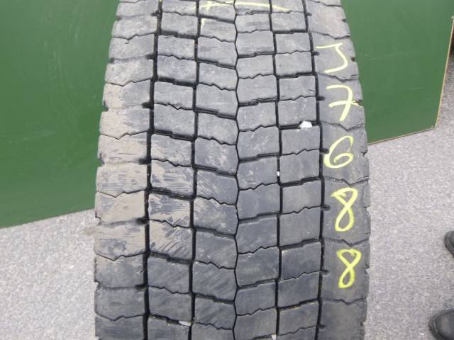 Opona używana 295/80R22,5 Pirelli TR01