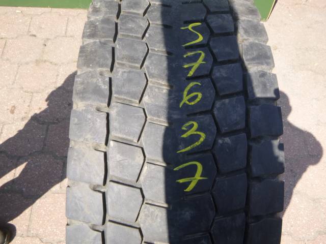 Opona używana 315/70R22,5 Bridgestone R-DRIVE 001