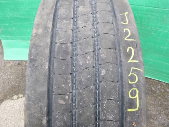 Opona używana 315/80R22,5 Falken RI151