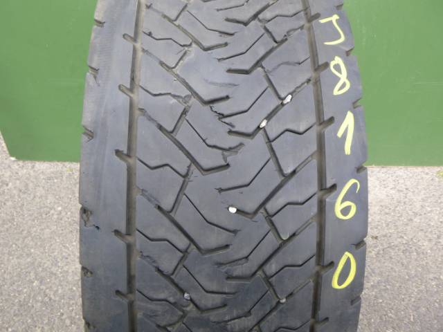 Opona używana 315/70R22,5 Goodyear KMAX D GEN-2
