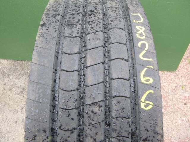 Opona używana 315/80R22,5 Falken RI151