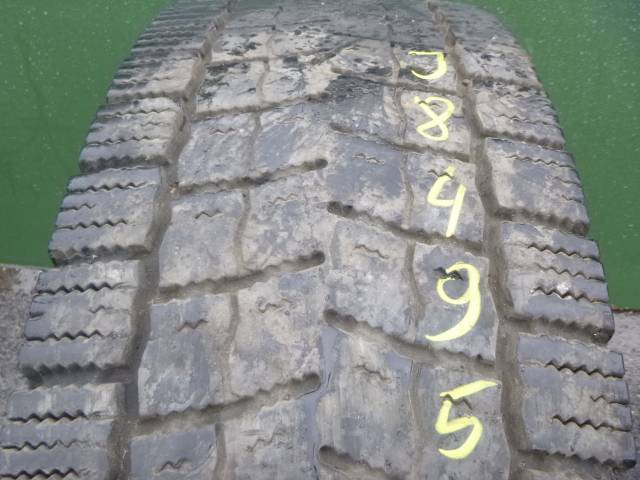 Opona używana 315/80R22,5 Nokian TRUCK E