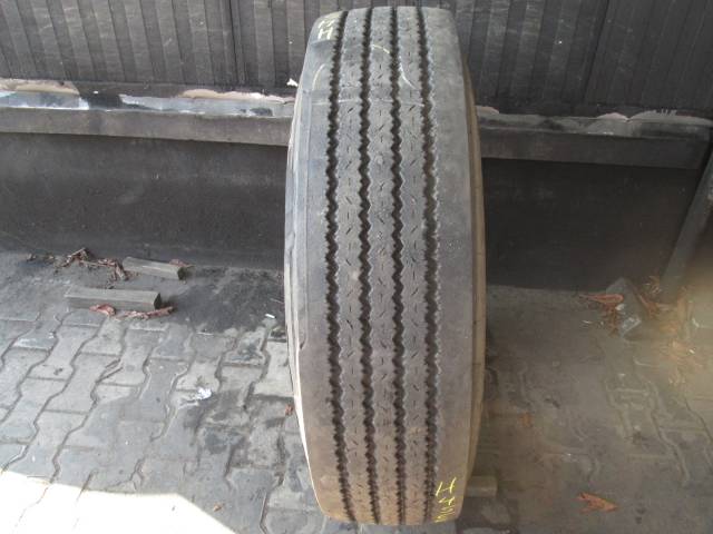 Opona używana 315/80R22,5 Barum BF15