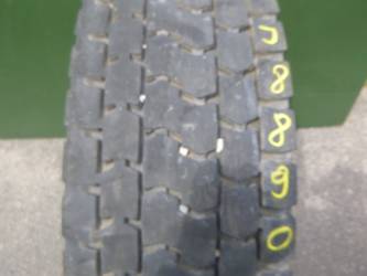 Opona używana 295/80R22,5 Kumho KRD02