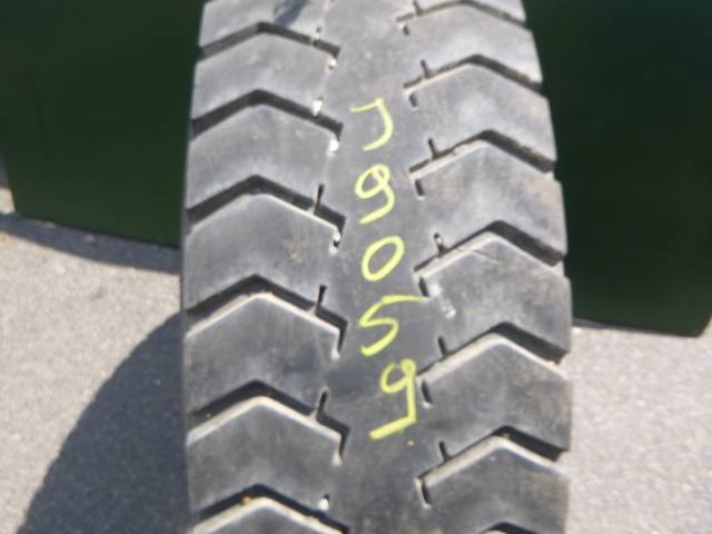 Opona używana 315/80R22,5 Aeolus ADC53