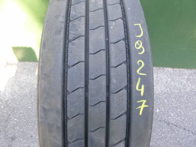 Opona używana 295/60R22,5 Goodride CR966