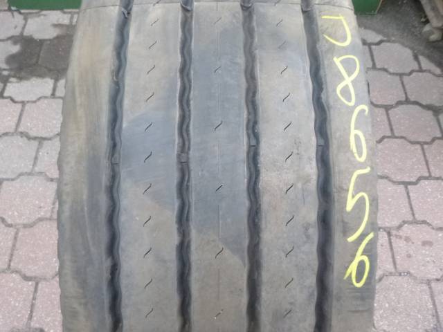 Opona używana 385/65R22,5 KAMA BIEŻNIKOWANA