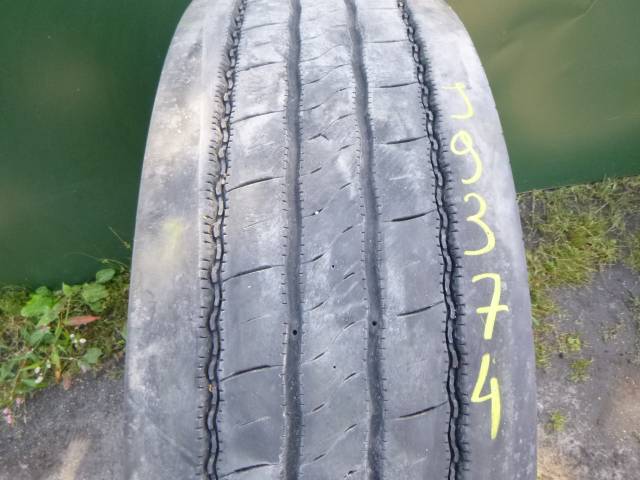 Opona używana 315/70R22,5 Pirelli FH01