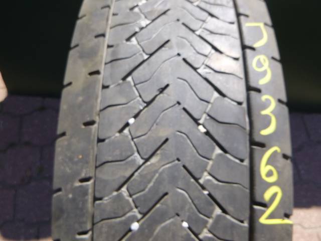 Opona używana 315/80R22,5 Dunlop SP446