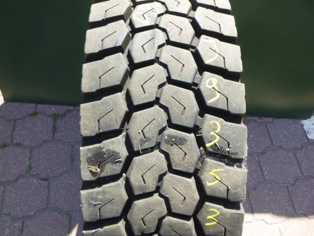 Opona używana 315/80R22,5 GITI GDM687