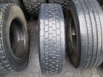 Opona używana 205/75R17.5 Pirelli BIEZNIKOWANA