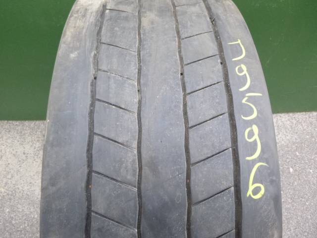 Opona używana 315/70R22,5 Goodyear FUELMAX D