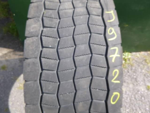 Opona używana 315/70R22,5 Falken BI856