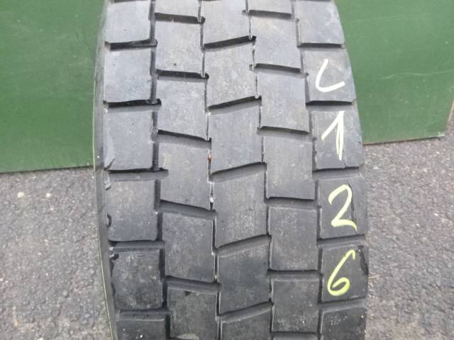 Opona używana 235/75R17,5 Firestone BIEŻNIKOWANA