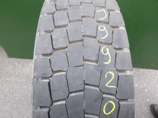 Opona używana 315/80R22,5 Continental MICHELIN X-MULTI HD D