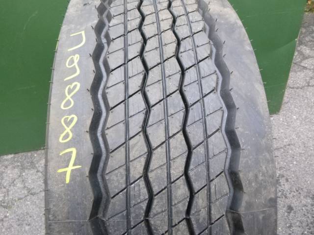 Opona używana 385/65R22,5 BANDAG BRIDGESTONE R-TRAILER 002