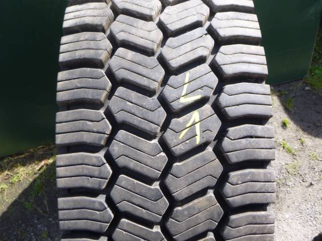 Opona używana 315/80R22,5 Goodyear BIEŻNIKOWANA