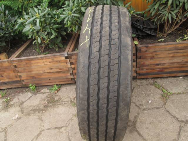 Opona używana 315/70R22,5 K-SIDE BIEŻNIKOWANA