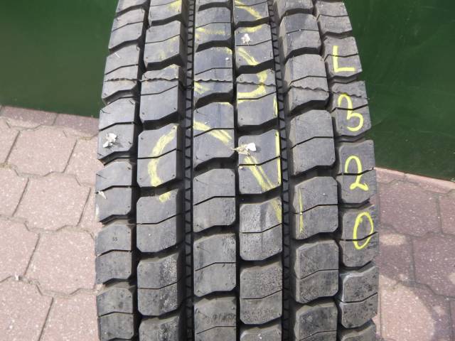 Opona używana 275/70R22,5 Continental HDR