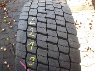 Opona używana 295/60R22,5 Bridgestone BIEŻNIKOWANA
