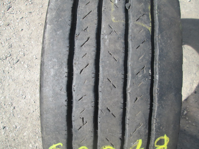 Opona używana 315/80R22.5 Ceat DRIVER